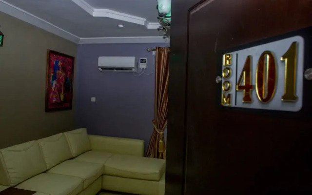 Doreen Grand Hotel & Suites