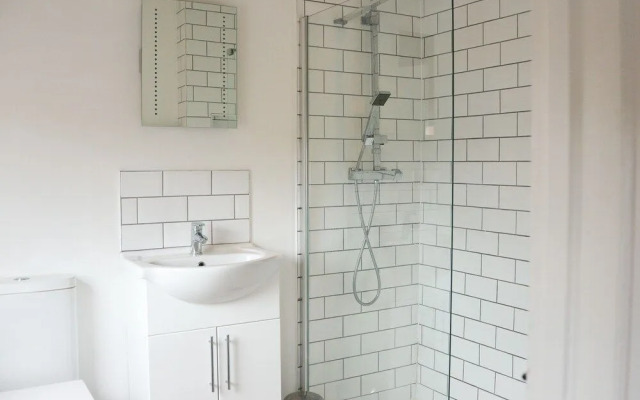 Corner House Apartment