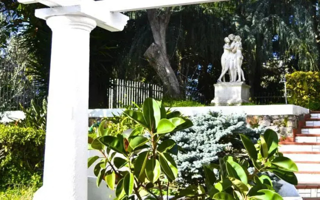 Villa Olympia