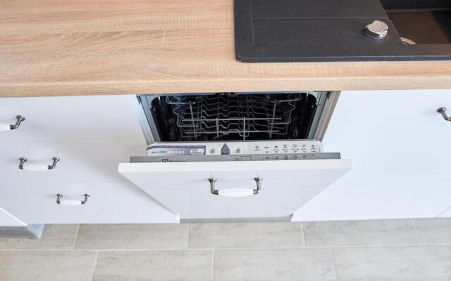 Rise and Shine by Alezzi 1