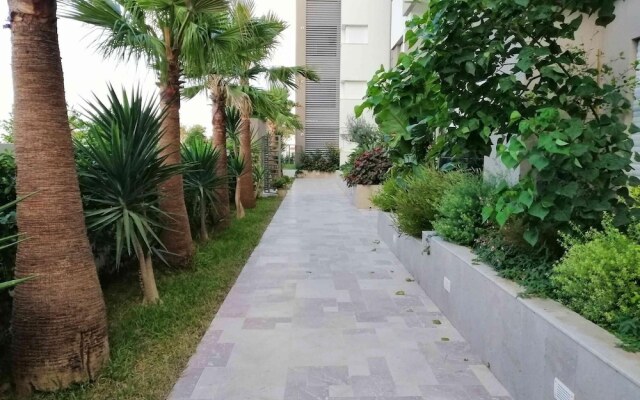 Bright Stylish 1bd Flat in Jardins De Carthage