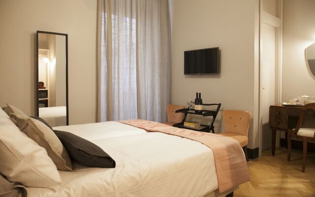 Santa Monica Luxury Rooms