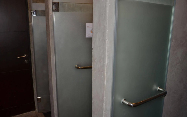 Silom Art Hostel