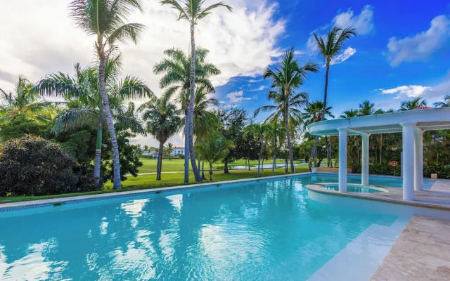 Oasis Cocotal - Punta Cana 4BR Apartment