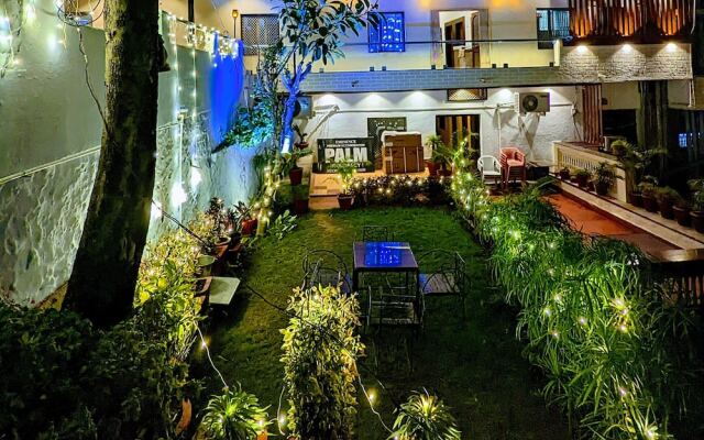 Hotel Palm residency