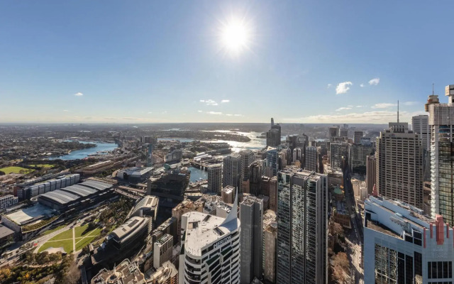 Meriton Suites World Tower