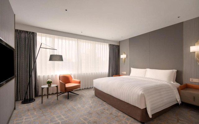 Pullman Shanghai Central-in XinTianDi & Yu Garden Area