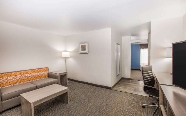 Wingate by Wyndham Louisville Fair and Expo