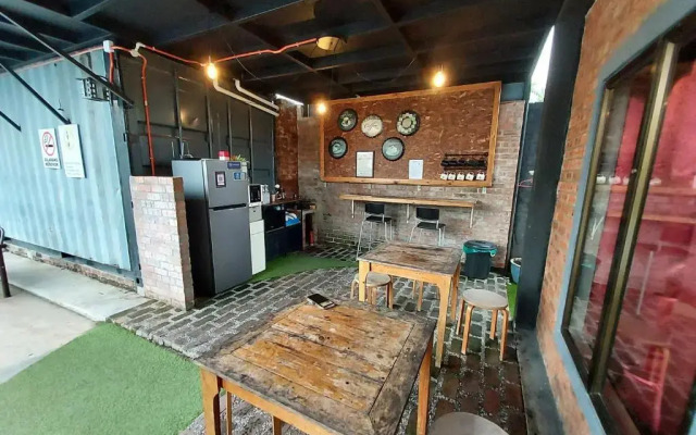 Safar House & Cabin (Muslim)