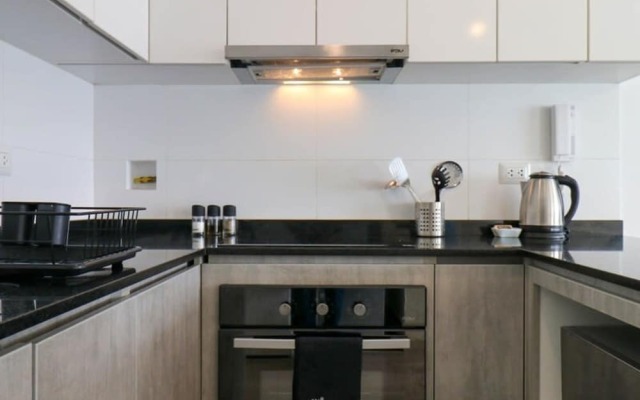 w Iluminating 1BR w AC Near Central Restaurante