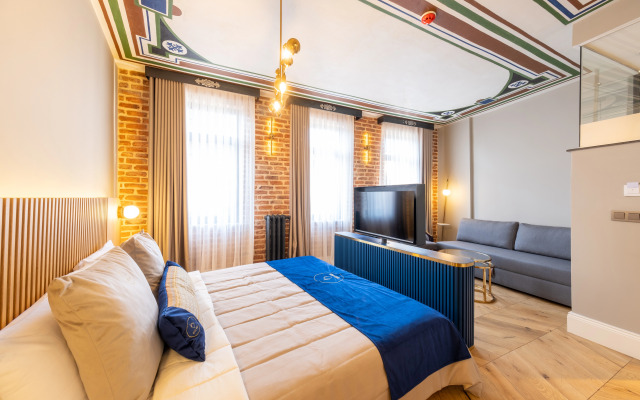 Balo Hotel