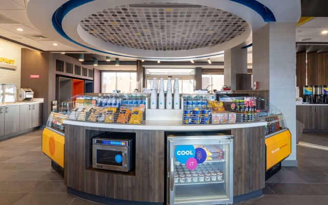 Tru by Hilton Naperville Chicago