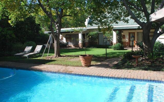 Sunninghill Guest Lodge