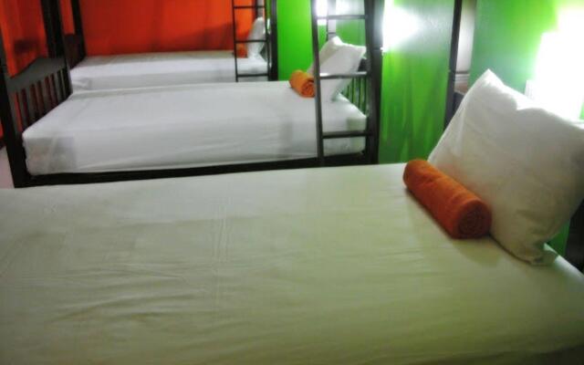 Silla Patong Hostel