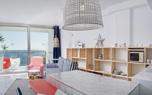 Marina Suites