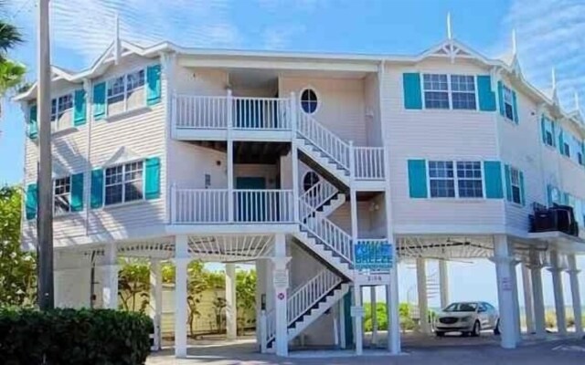 Gulf Breeze B 2 Bedroom Condo by RedAwning