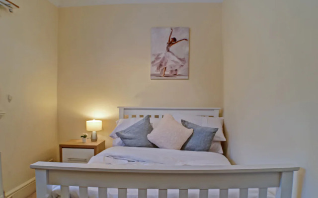 OYO Wayside Hotel