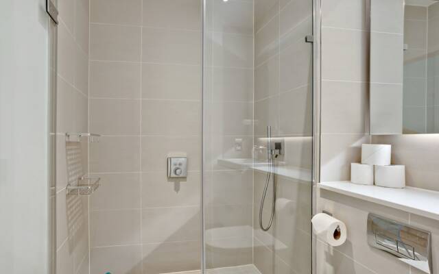 2 Bedroom Maida Vale Apartment With Patio