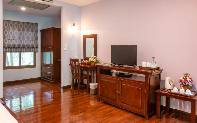 Phuwanalee Resort