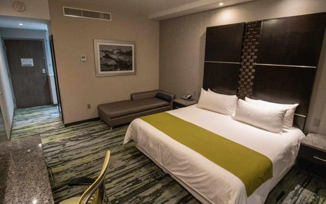 Hotel Araiza San Luis