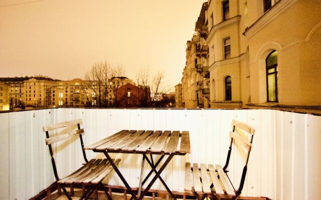 Апартаменты «LUXKV на Садовой»