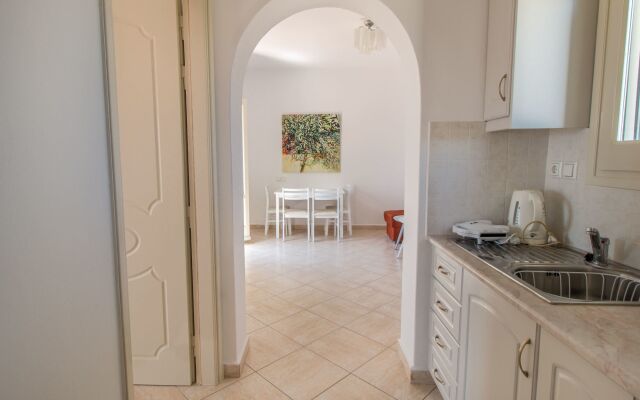 Iphimedeia Apartments & Suites