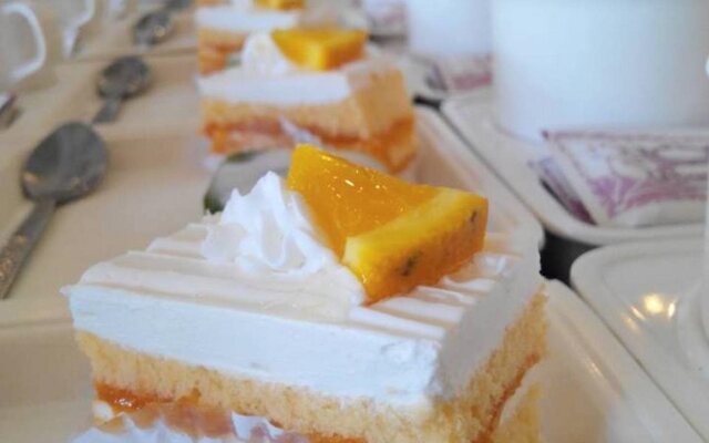 Ubon Buri Hotel & Resort