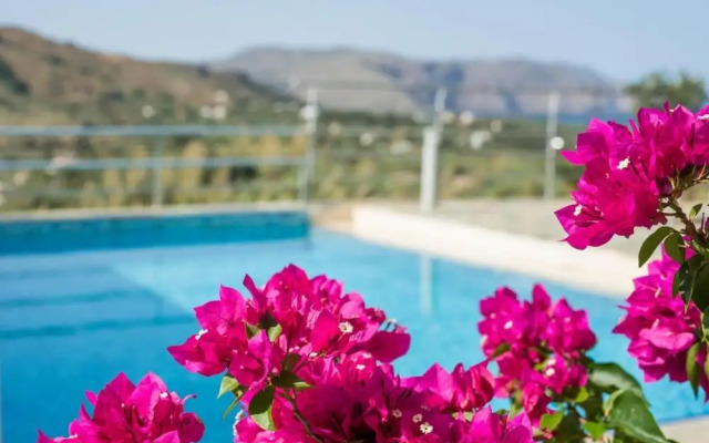 Villa Dafni Panoramic Lake View