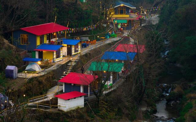 The Hosteller Mussoorie by the Stream Side