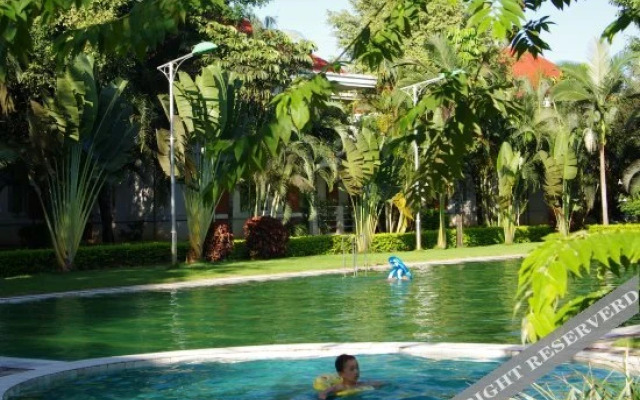 Yurui Hot Spring Garden Hotel