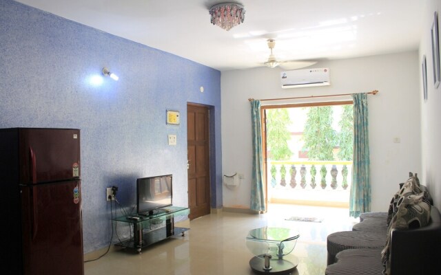 Spacious Fully AC Apartment - CM040