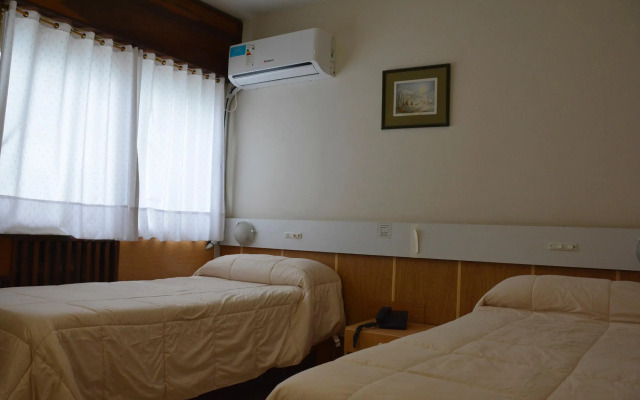 Hotel Menossi
