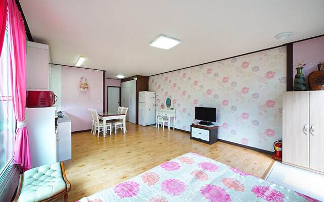 Yangpyeong Dandelion Pension