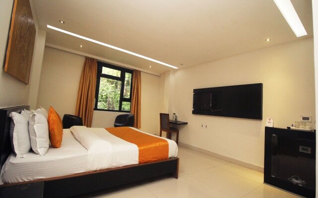 OYO 10179 Hotel Yavachi