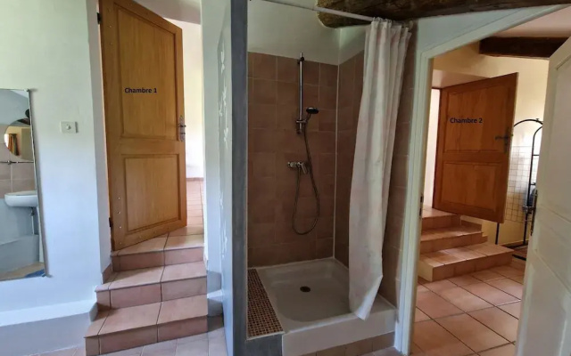 Country House in Lussan Near Pont du Gard