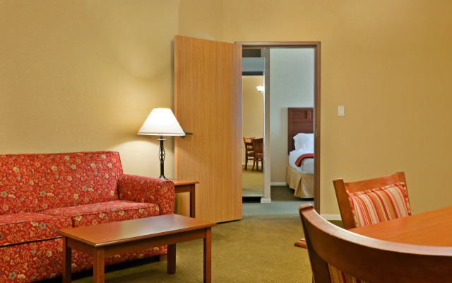 Holiday Inn Express Salado-Belton by IHG