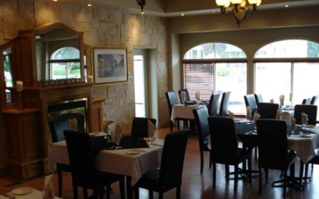 Grey Rose Suites