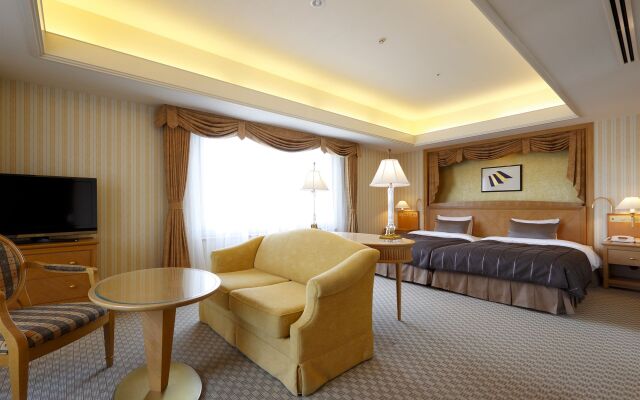 Forest Inn Showakan