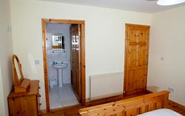 Fort Farmhouse B&B