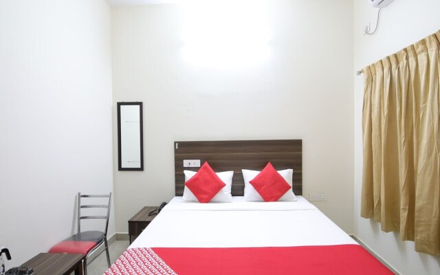OYO 26630 Mathura Inn