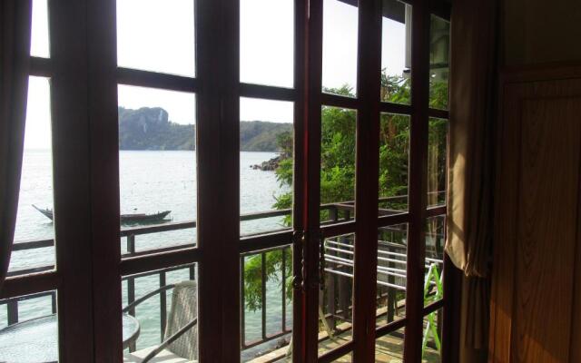 Phi Phi Green House