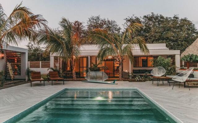 El Pez Surf Hotel