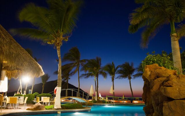 Luna Palace Hotel and Suites