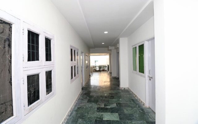 Hotel Raj Shree By OYO Rooms