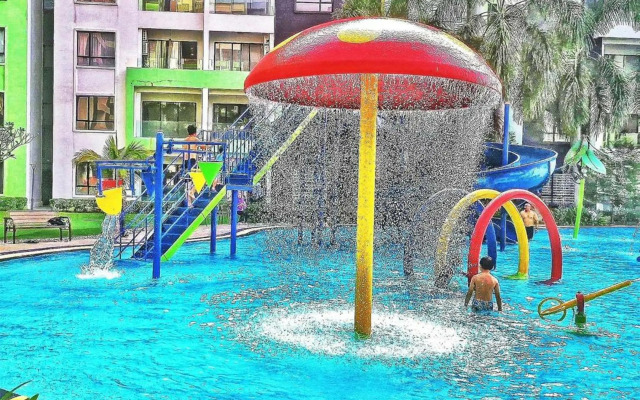 One Life Four Season Waterpark Guest House Manhattan Condominium