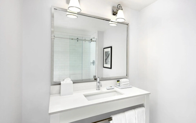 Grand Park Hotel Vancouver Airport, an Ascend Collection Hotel