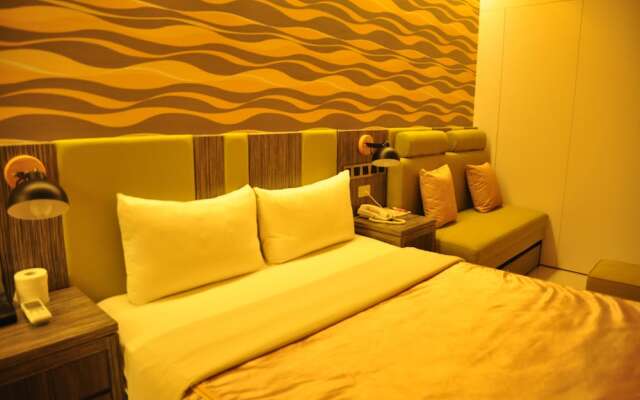 H Hotel