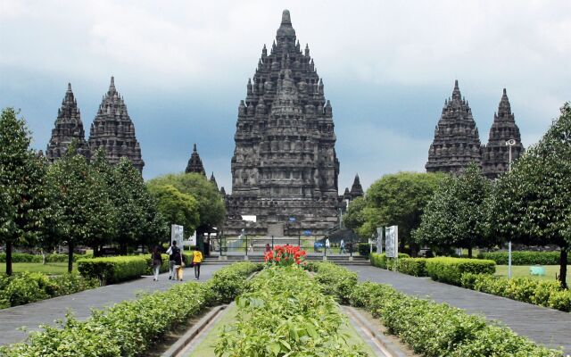 Puri Asri Hotel & Resort