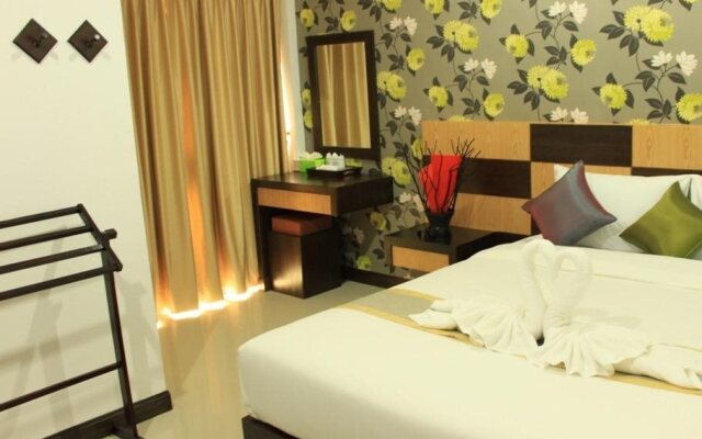 IStay Guesthouse Patong