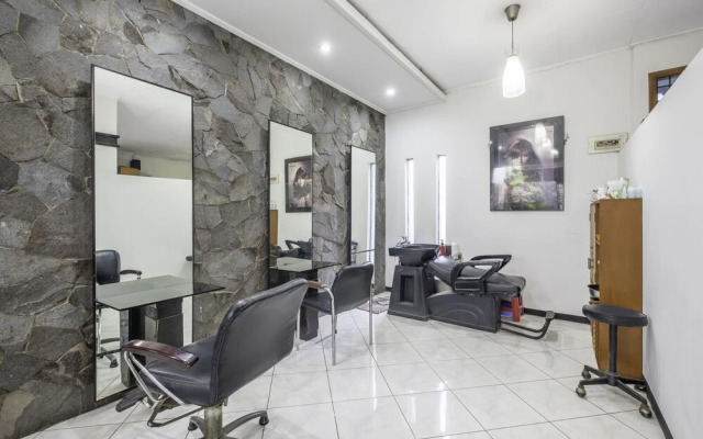 Imelda Residence by OYO Rooms